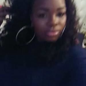 Meet your Posher, Roxanne